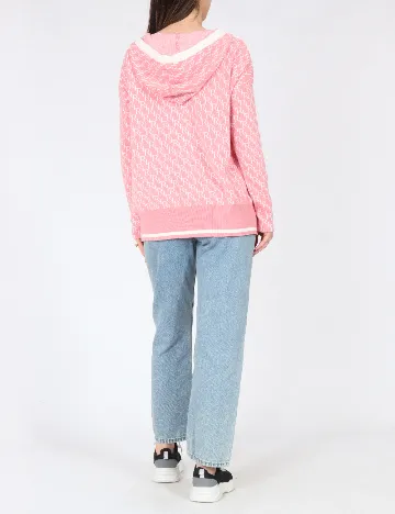 Hanorac River Island, roz