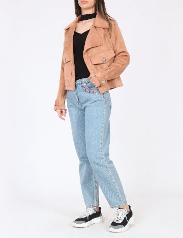 Jacheta River Island, maro