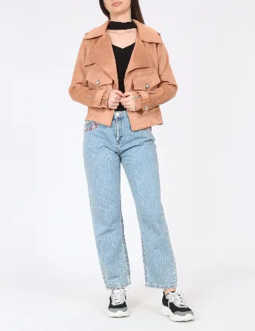 Jacheta River Island, maro