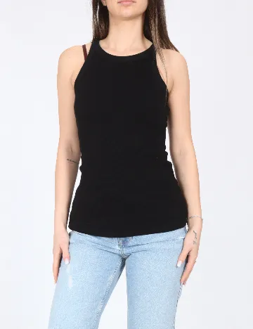 Maiou River Island, negru