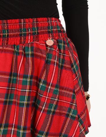 Fusta River Island, rosu