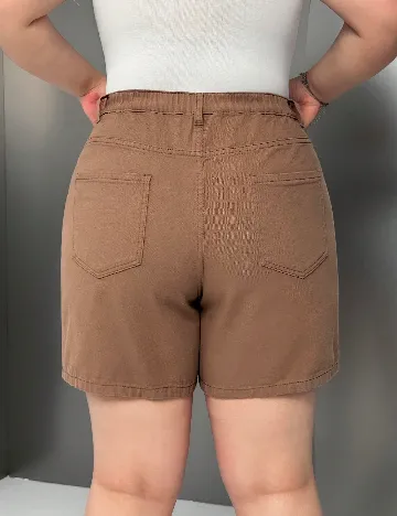 Pantaloni scurti SHEIN CURVE, maro