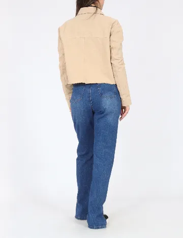 Jacheta River Island, maro