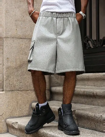 Pantaloni imitatie de piele SHEIN, gri