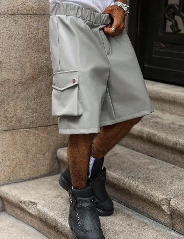 Pantaloni imitatie de piele SHEIN, gri