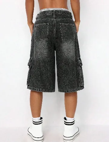 Pantaloni scurti SHEIN, gri inchis