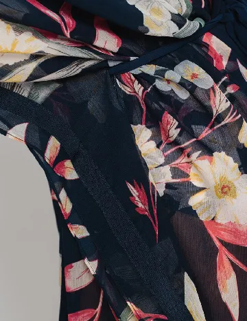 Poncho Triumph, floral