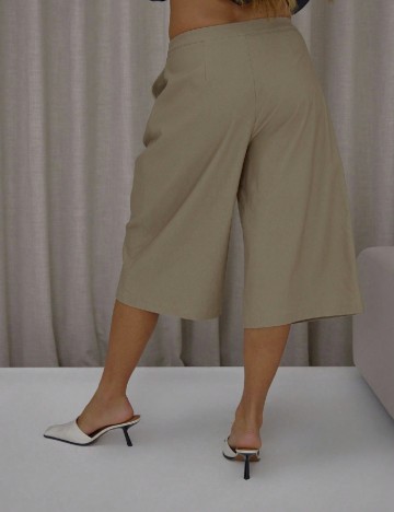 Pantaloni trei sferturi Musera, kaki