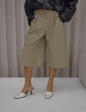 Pantaloni trei sferturi Musera, kaki