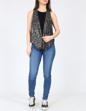 Vesta Bershka, negru