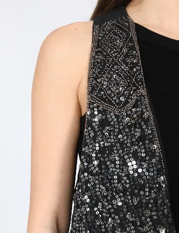 Vesta Bershka, negru