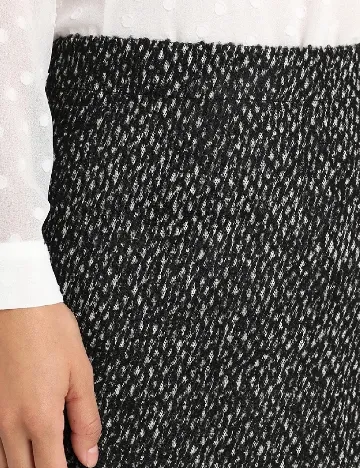 Fusta Opus, negru