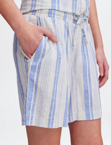 Pantaloni scurti Ichi, ecru/albastru