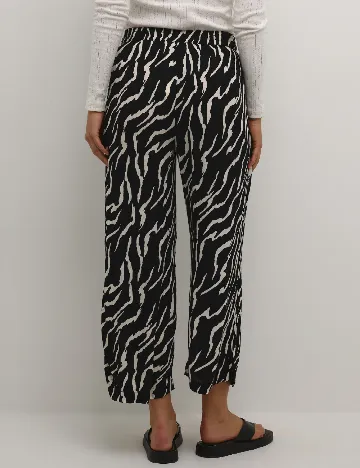 Pantaloni Kaffe, negru/alb