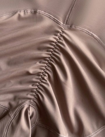 Salopeta modelatoare SHEIN, roz pudra