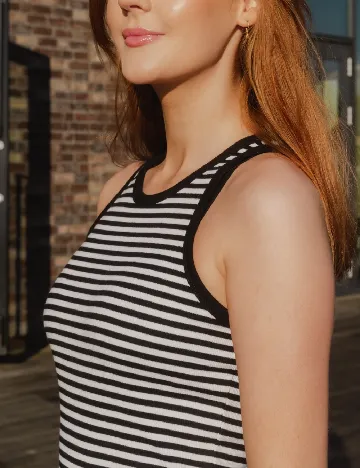 Rochie medie Gestuz, negru/alb