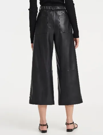 Pantaloni imitatie de piele Opus, negru