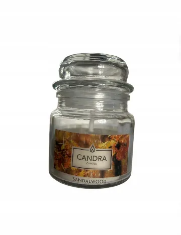 Lumânare parfumată  „Scandalwood” CANDRA, crem