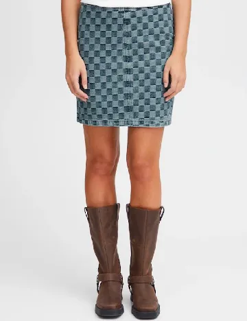 Fusta Ichi, albastru