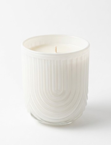 Lumanare parfumata ”White Tea & Herbs” ACTION, alb