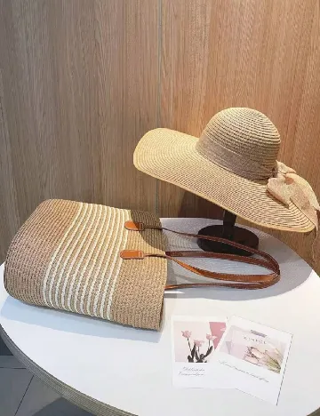 Set geanta si palarie SHEIN, maro