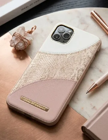 Husa Iphone 12 Pro Max IDEAL OF SWEDEN, roz