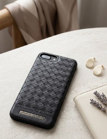 Husa Iphone 8/7/6/6S Plus IDEAL OF SWEDEN, negru