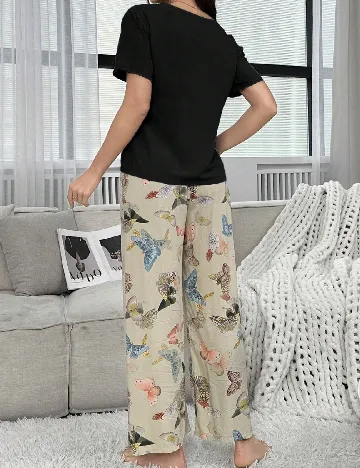 Pijama SHEIN, mix culori