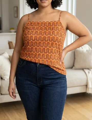 Maiou Only Carmakoma, maro