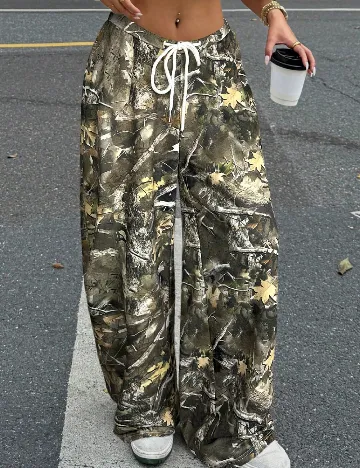 Pantaloni SHEIN, mix culori