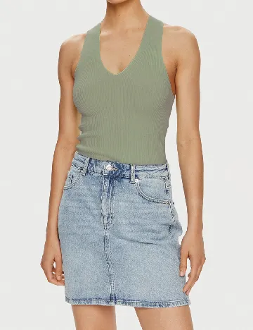 Maiou Jacqueline de Yong, verde