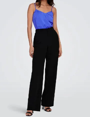 Maiou Only, albastru