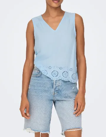 Maiou Only, albastru