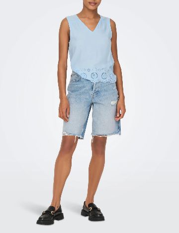 Maiou Only, albastru