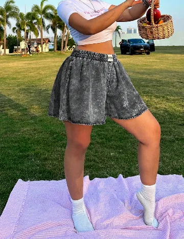 Pantaloni scurti SHEIN CURVE, gri