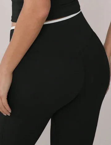 Pantaloni SHEIN, negru