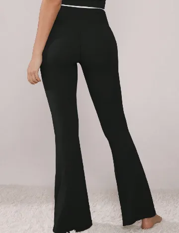 Pantaloni SHEIN, negru