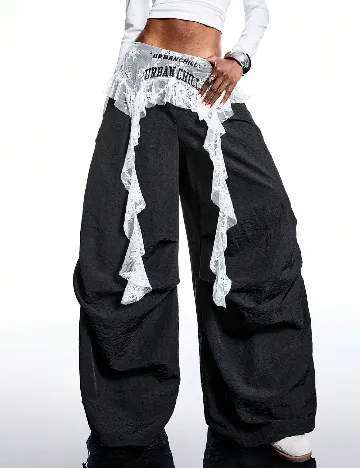 Pantaloni SHEIN, negru