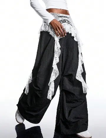 Pantaloni SHEIN, negru