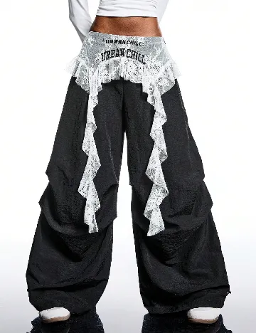 Pantaloni SHEIN, negru