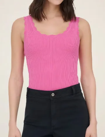 Maiou Jacqueline de Yong, roz