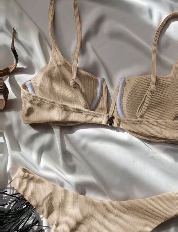 Costum de baie SHEIN, crem