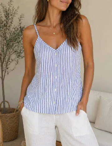 Maiou Only, albastru