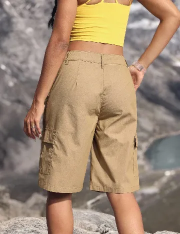 Pantaloni scurti SHEIN, maro