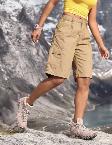 Pantaloni scurti SHEIN, maro