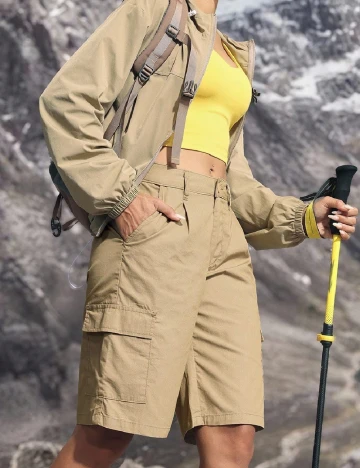 Pantaloni scurti SHEIN, maro