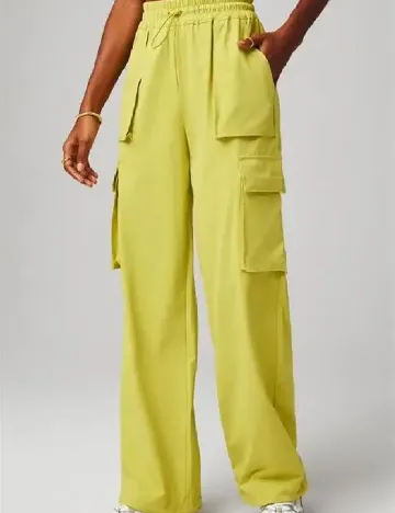 Pantaloni Fabletics, verde