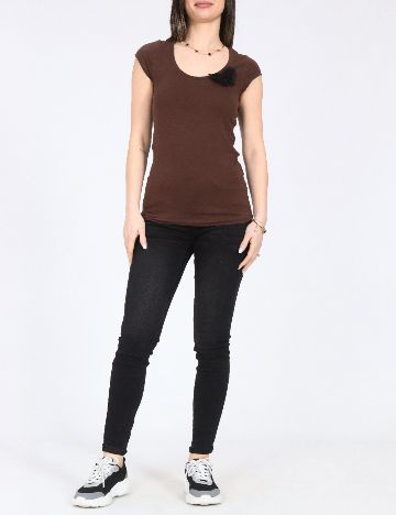 Tricou Zara, maro