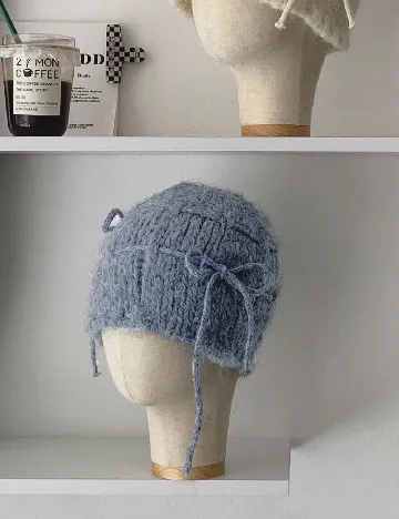 Caciula SHEIN, albastru