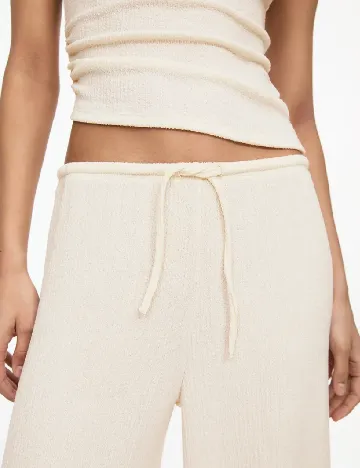 Pantaloni Pull&Bear, crem